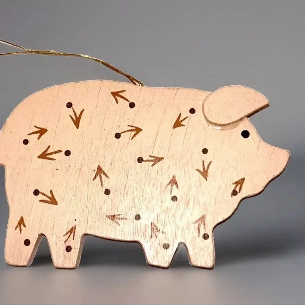 Vintage Commodore Wooden Farm Pig Ornament 3.5”x 2” Gift Decor
